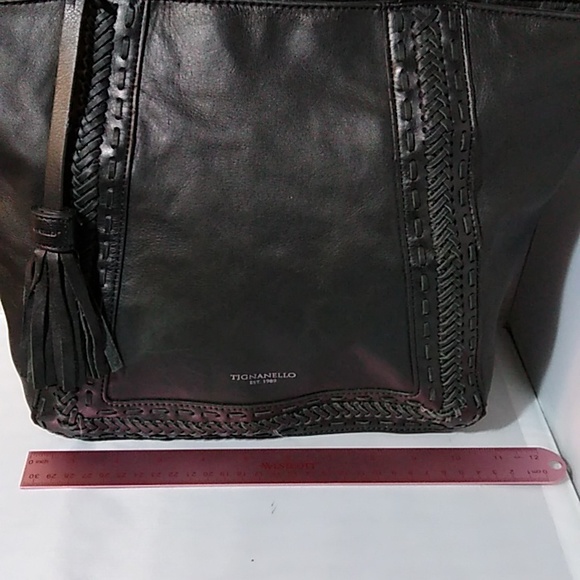 Tignanello black leather shoulder  bag with tassel - Picture 5 of 11